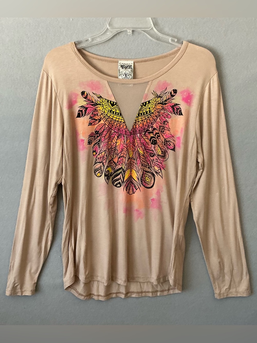 Vocal Apparel Women XL Tan Long Sleeve Winged Feather Graphic Top Cutout Y2K